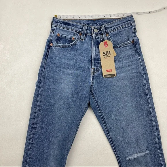 NWT Levi’s 501 High Rise Ass Rip / Butt Rip Jeans - Picture 3 of 8